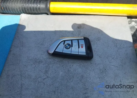 2021 BMW X6 M50I z USA, uszkodzony, nr VIN 5UXCY8C02M9E90282